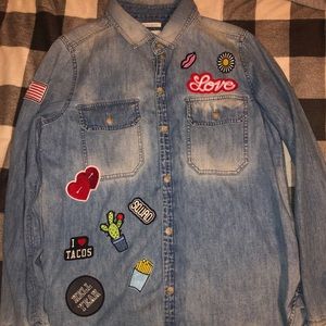 ⭐️LAST CALL⭐️American Eagle denim shirt